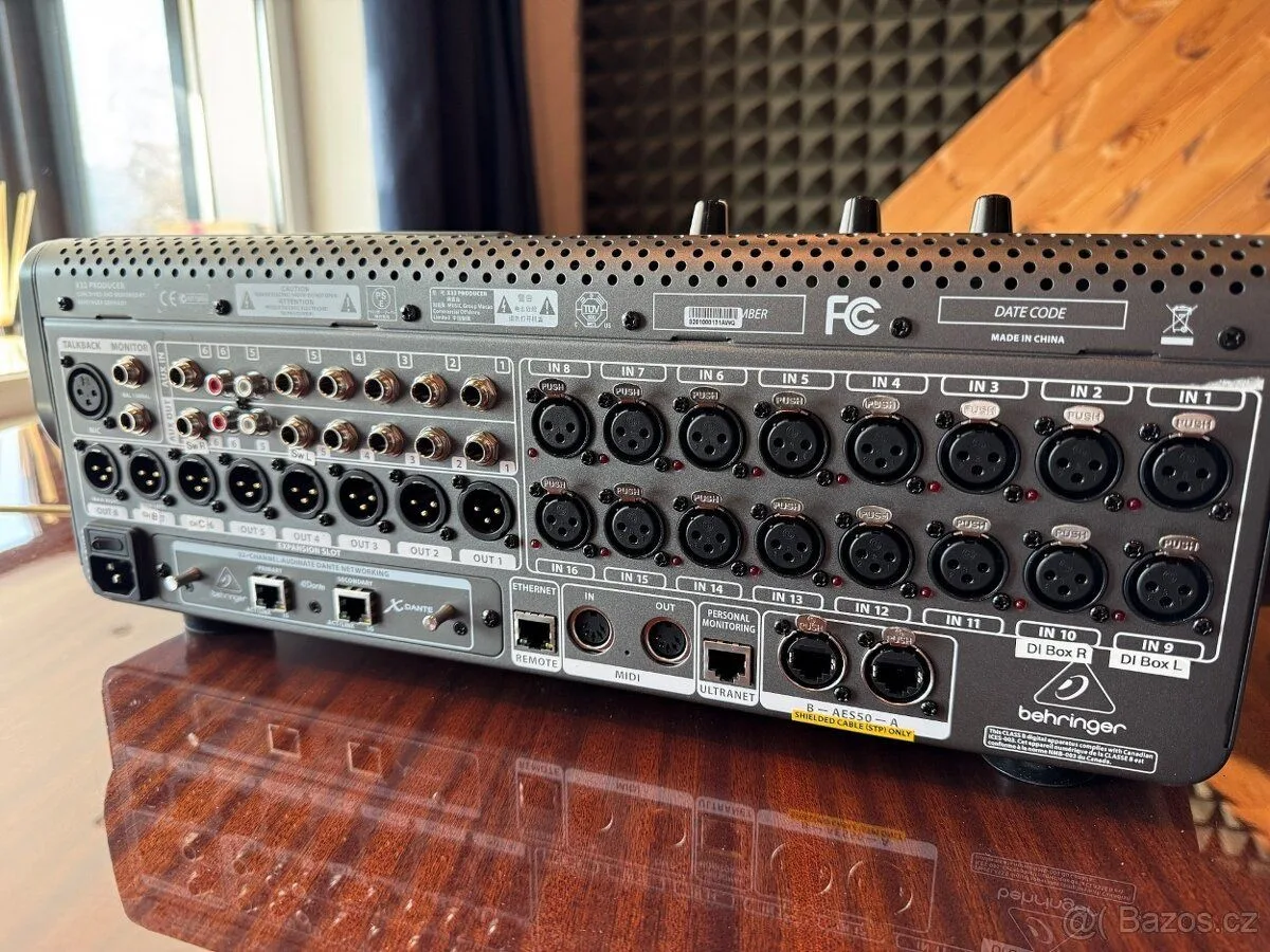 Behringer X-32 Producer Dig. mix. pult + hardcase pro něj zánovní stav