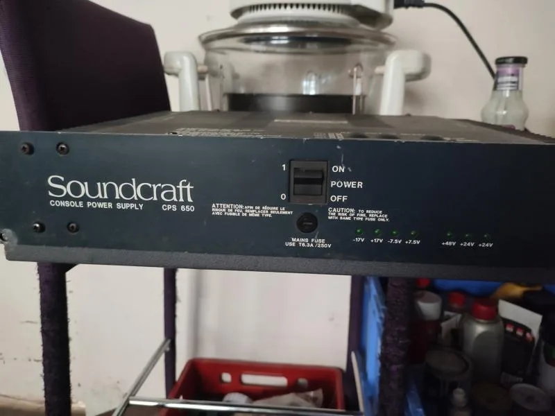 napěťový zdroj Soundcraft CPS 650
