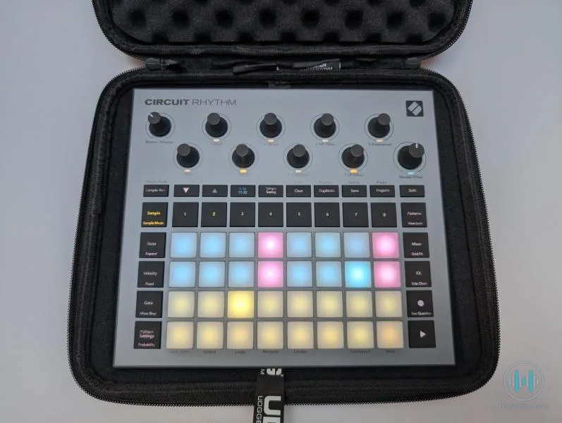 Sampler Novation Circuit Rhythm komplet + UDG pouzdro, Decksaver, záruka!