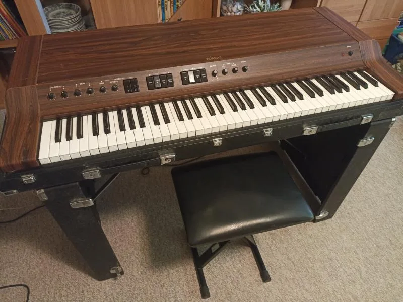 Yamaha CP-30
