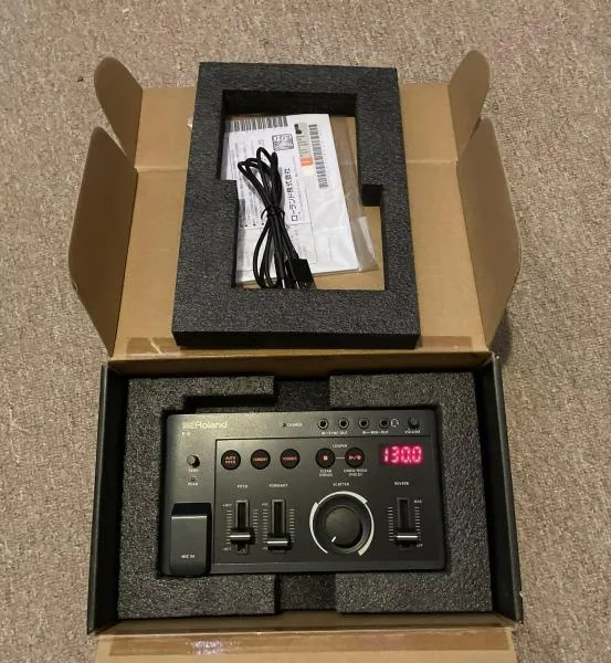 Roland AIRA Compact E-4 Voice Tweaker
