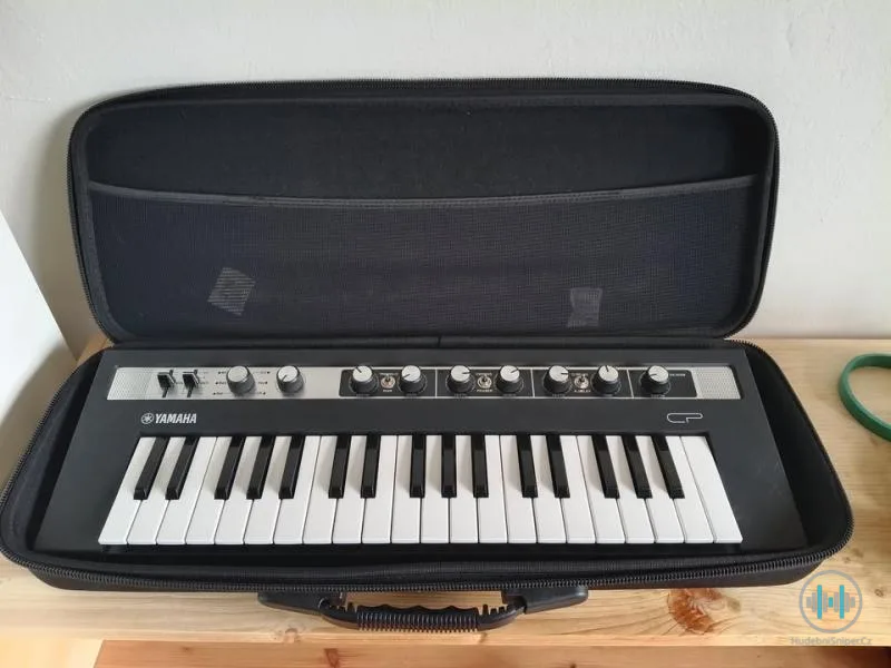 Yamaha Reface CP + futrál