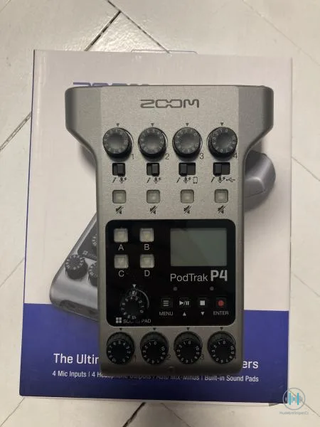 Zoom Podtrack P4