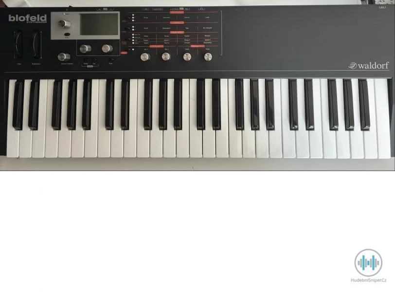 Waldorf Blofeld keyboard - ještě v záruce