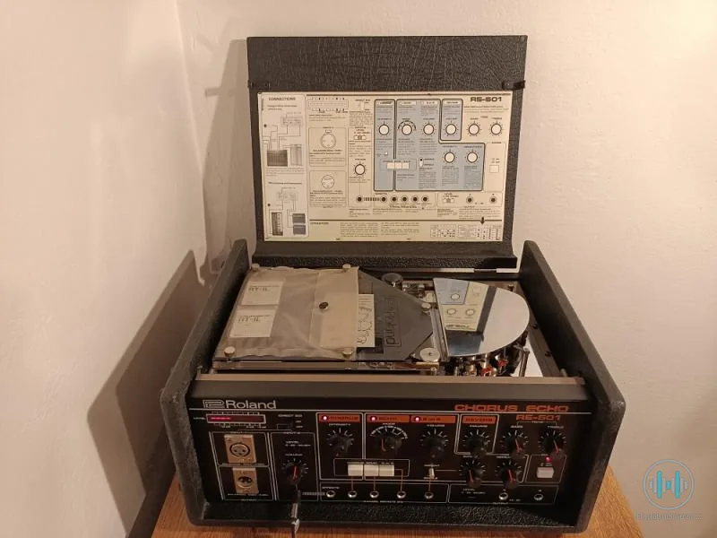Roland RE-501 Chorus Echo – TOP stav, po servisu+ 2x orig. páska