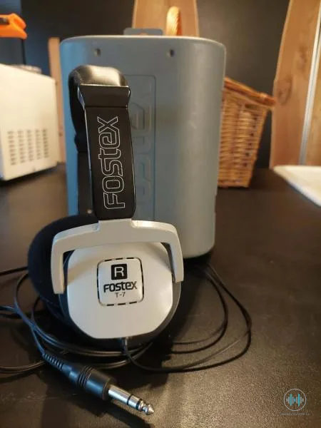 studiová sluchátka Fostex T7