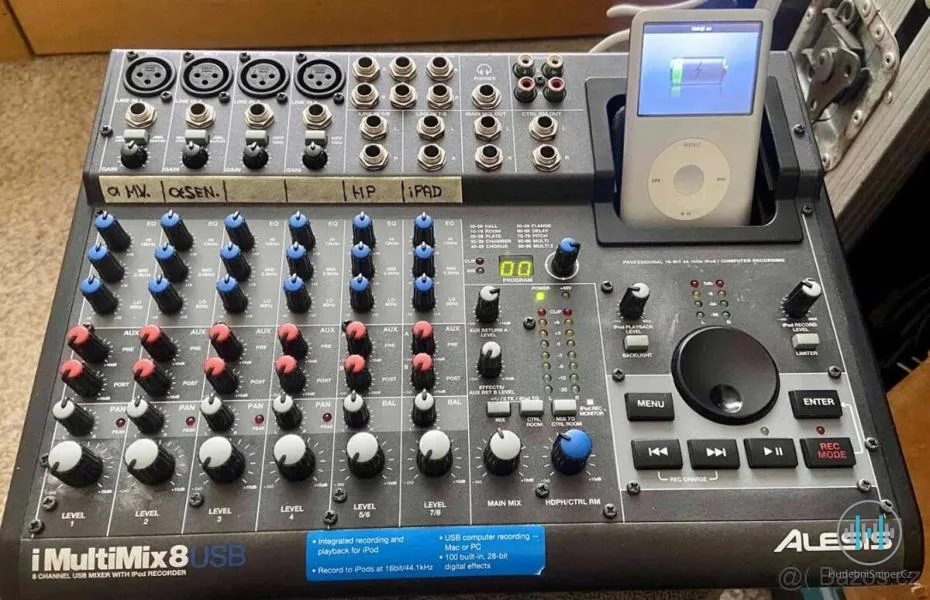 Prodám mixpult Alesis iMultimix 8USB s iPod Classic 120 Gb
