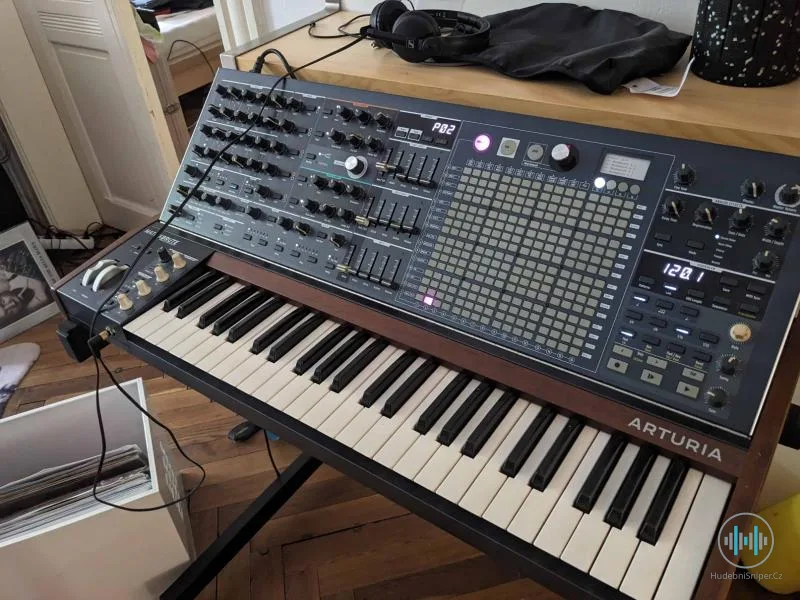Arturia Matrixbrute