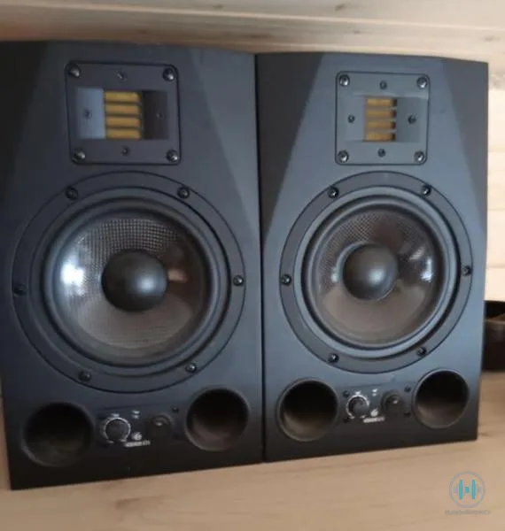 Referenčné altívne monitory ADAM A7X
