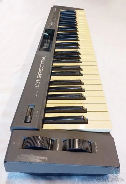 Kawai Spectra KC10
