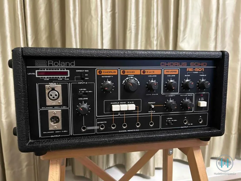 Nabízím Roland tape echo RE-501