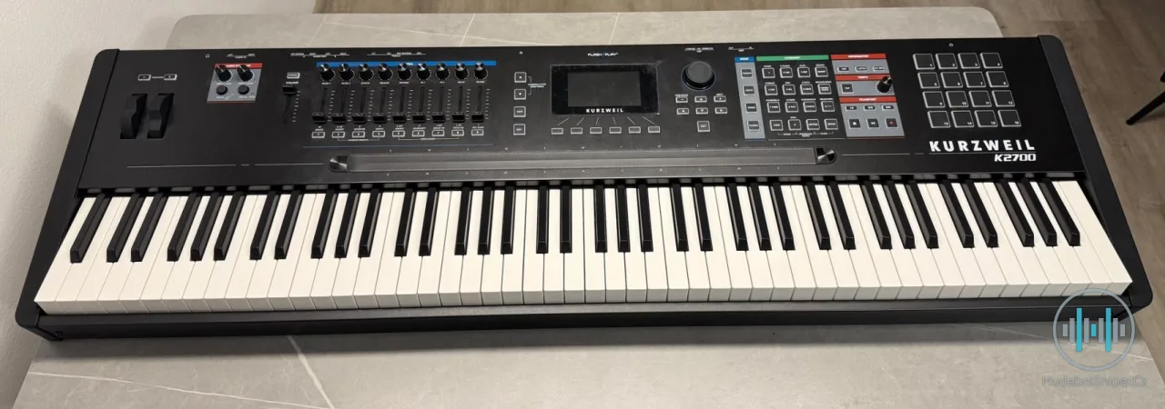 Kurzweil K2700