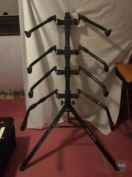 Profeionální a bytelný stojan na 4 klávesy zn. PROEL Metal