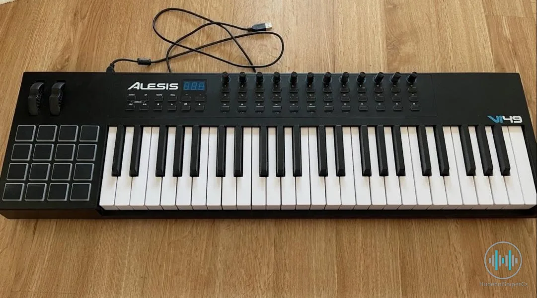 Alesis VI 49 MIDI Keyboard + Soft Case