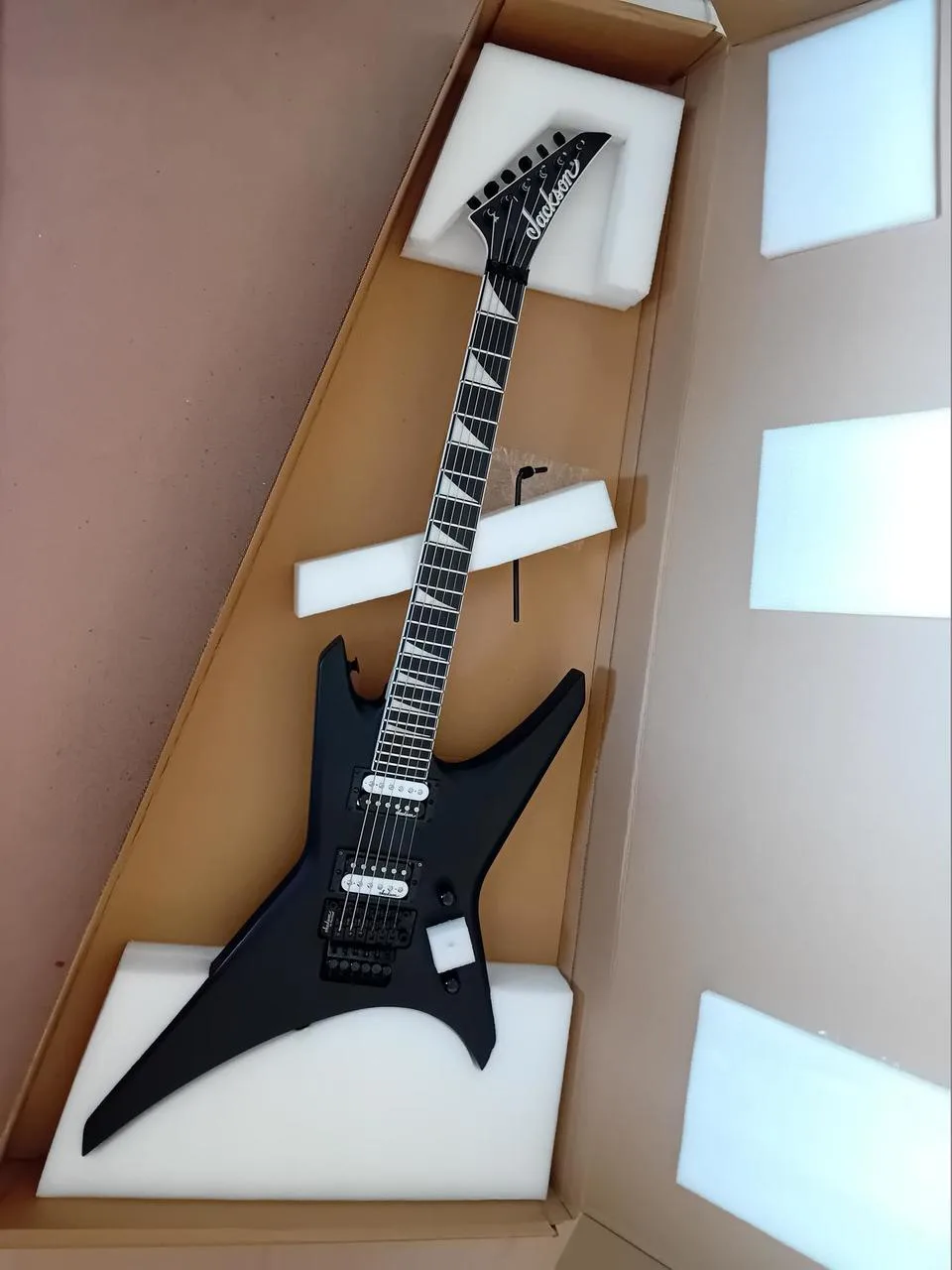 Jackson JS32 Warrior AMR SBL