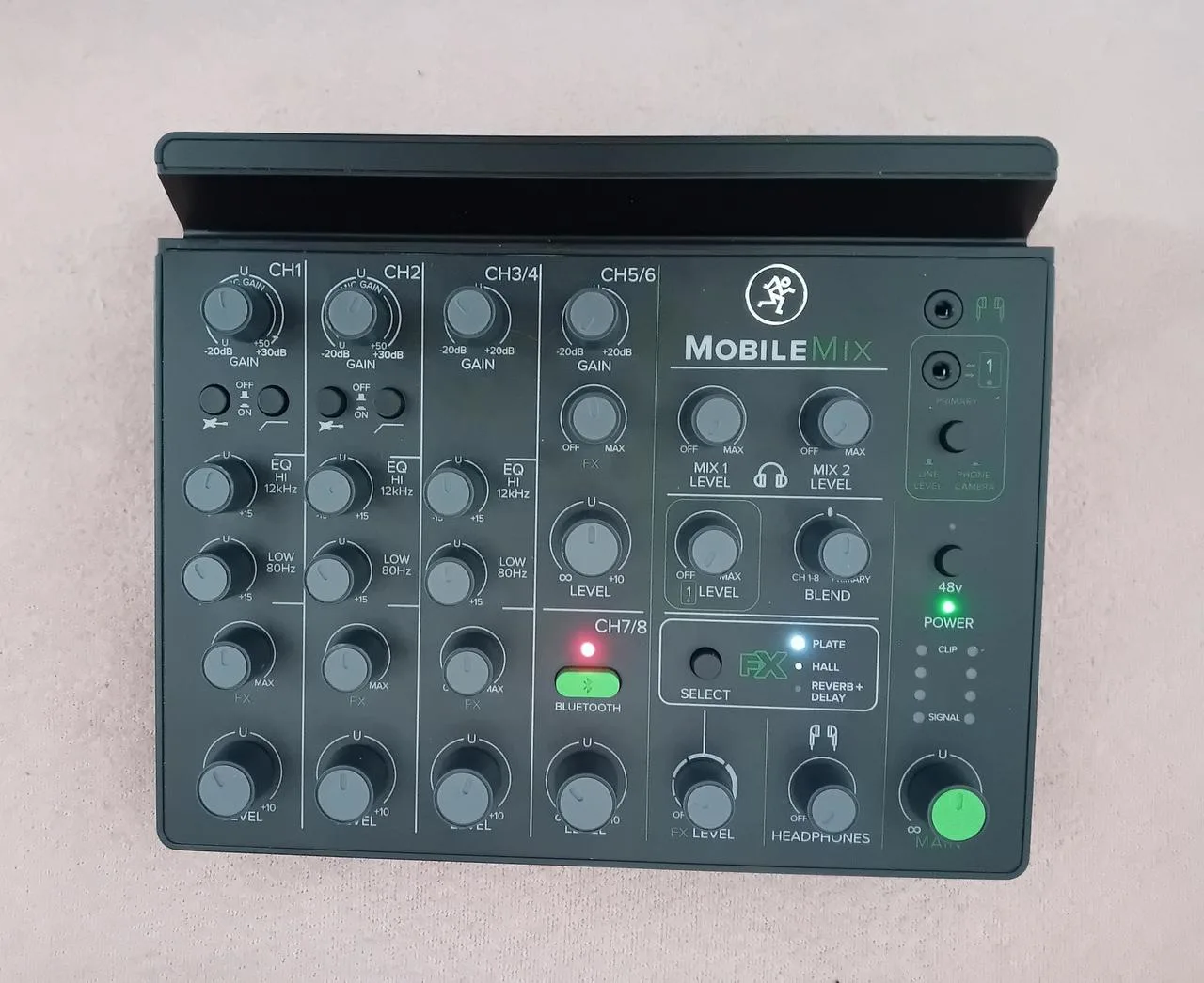 Mixážní pultík Mackie MobileMix