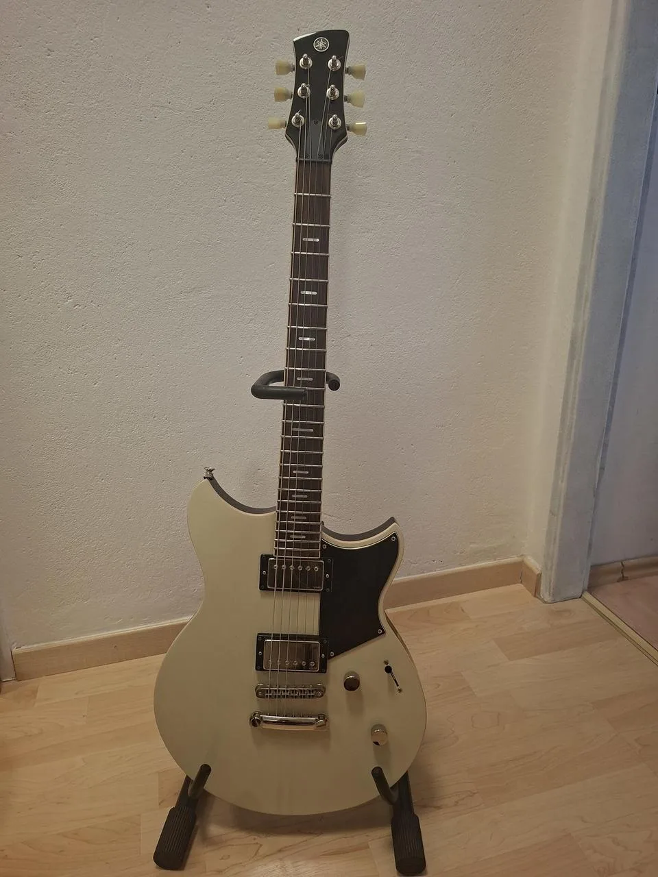 Yamaha Revstar RSS20 Vintage White