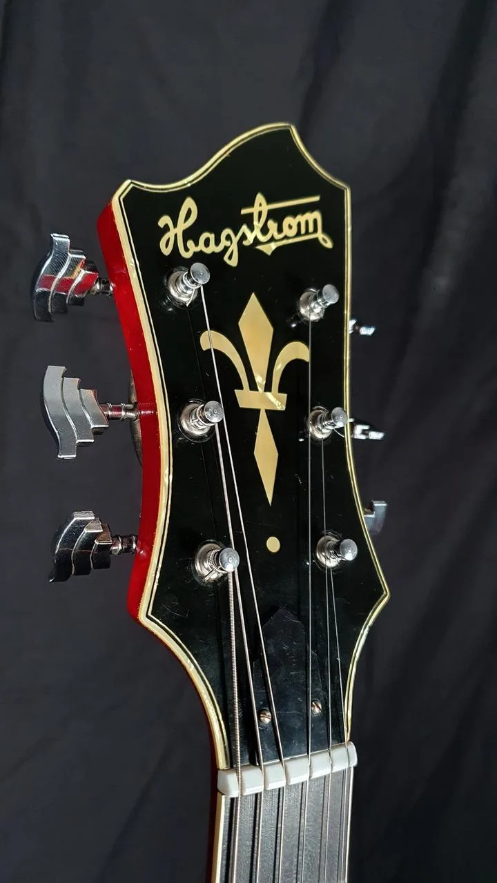 1970 Hagstrom Swede / LP Cherry Red