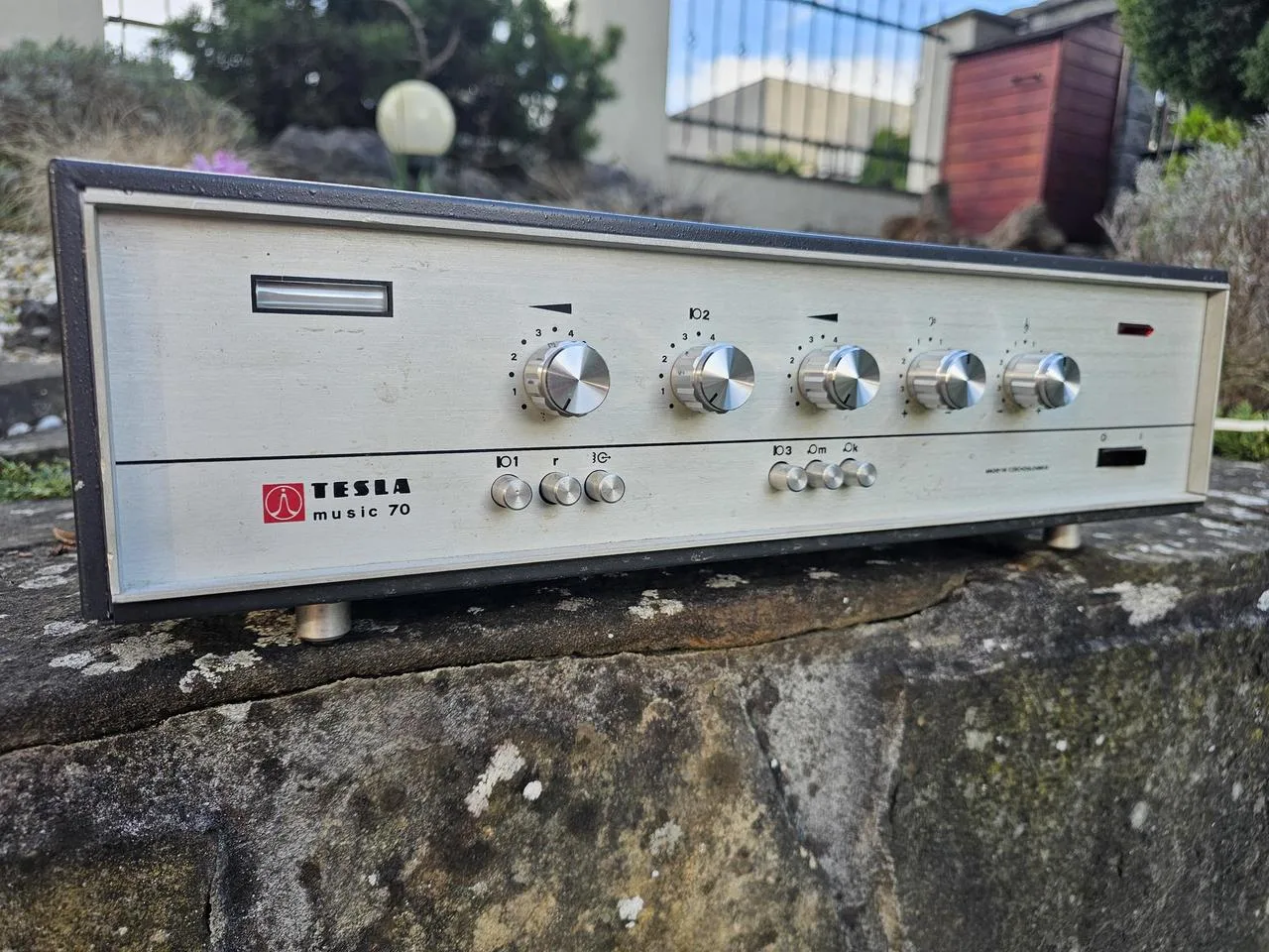 Tesla Music 70