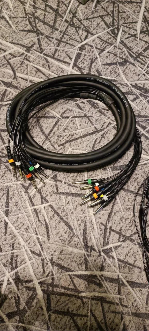 2x multikabel 8x jack 6,3 mm