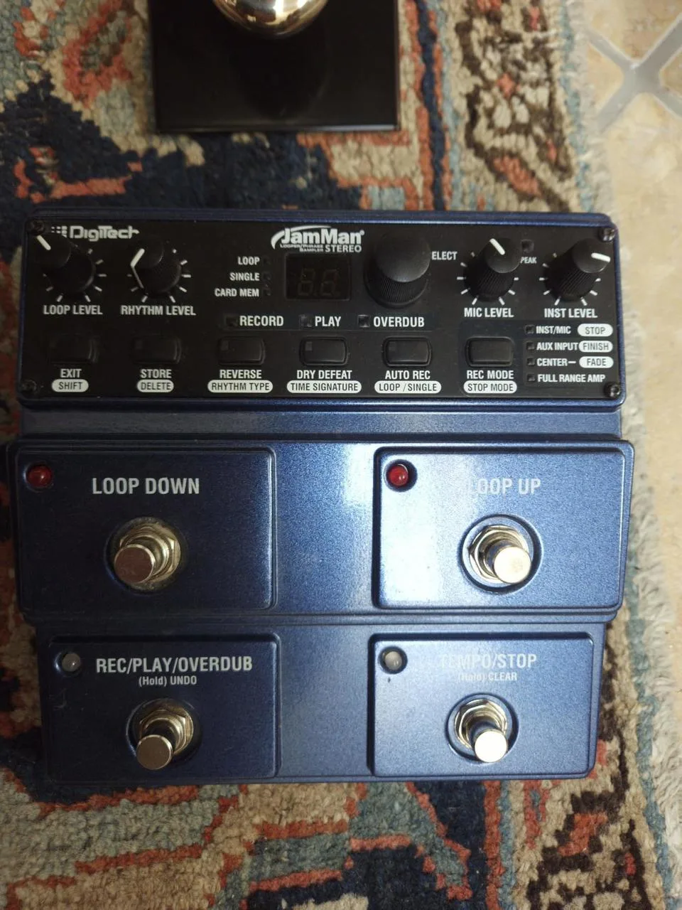 DigiTech JamMan Stereo – looper a phrase sampler