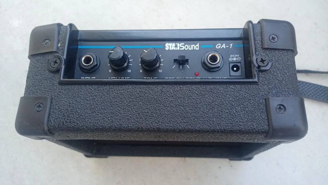 KYTAROVE MINI KOMBO STARSOUND GA-1 i na baterii