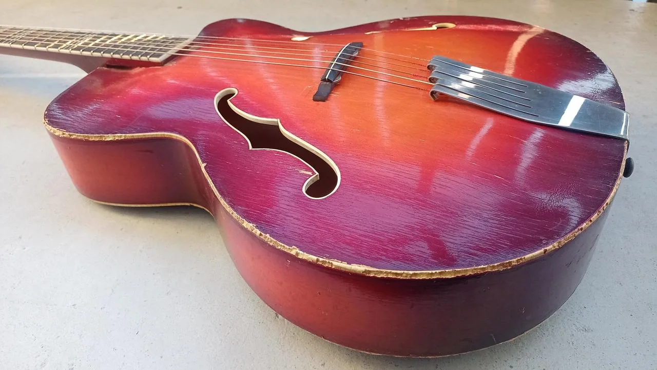 GIBSONKA CREMONA 460 Cutaway