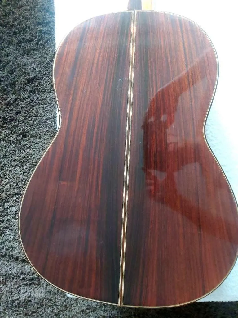 Koncertní mistrovská gitara AMALIO BURGUET 1A.