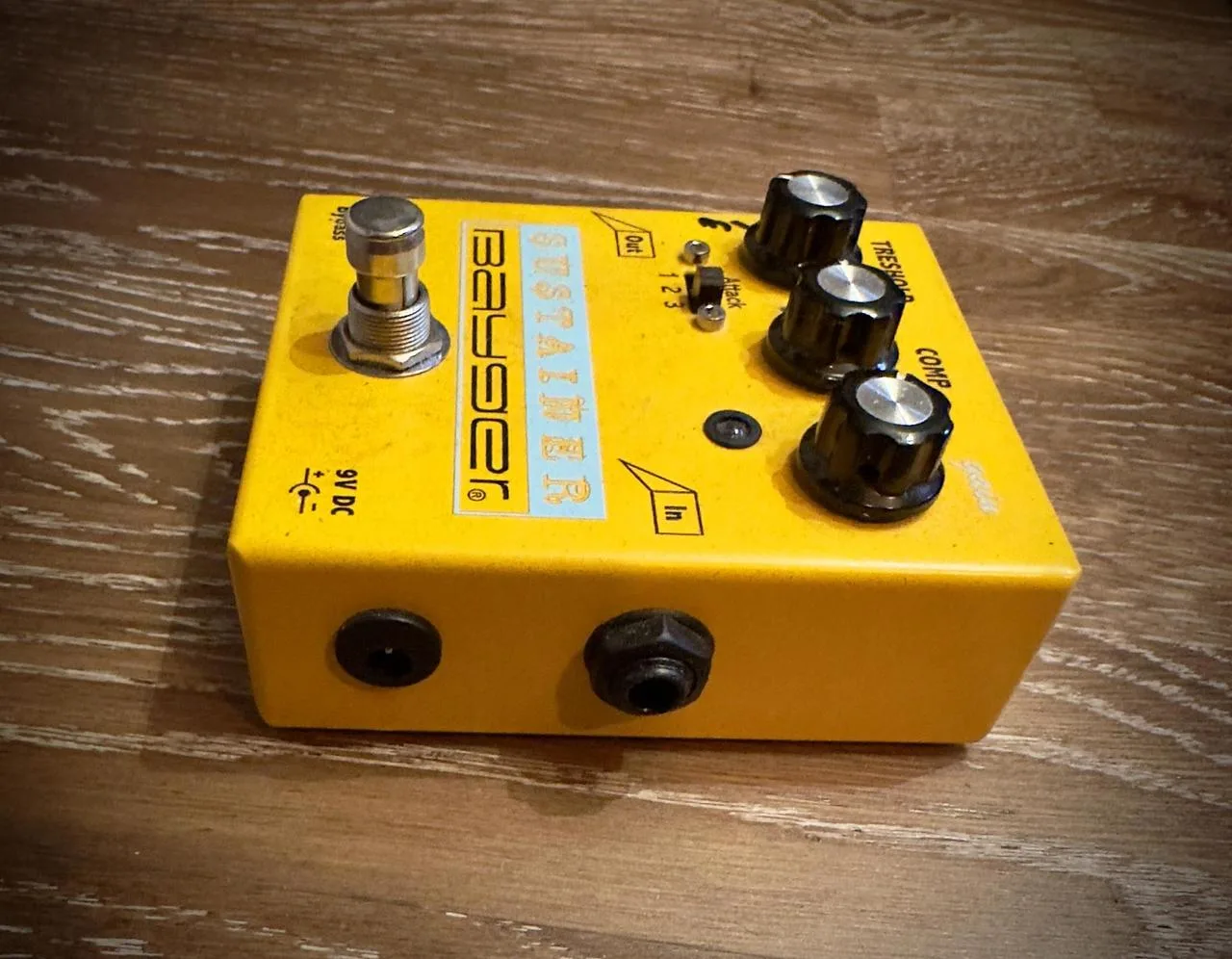 Bayger Sustainer – Kytarový kompresor/sustainer