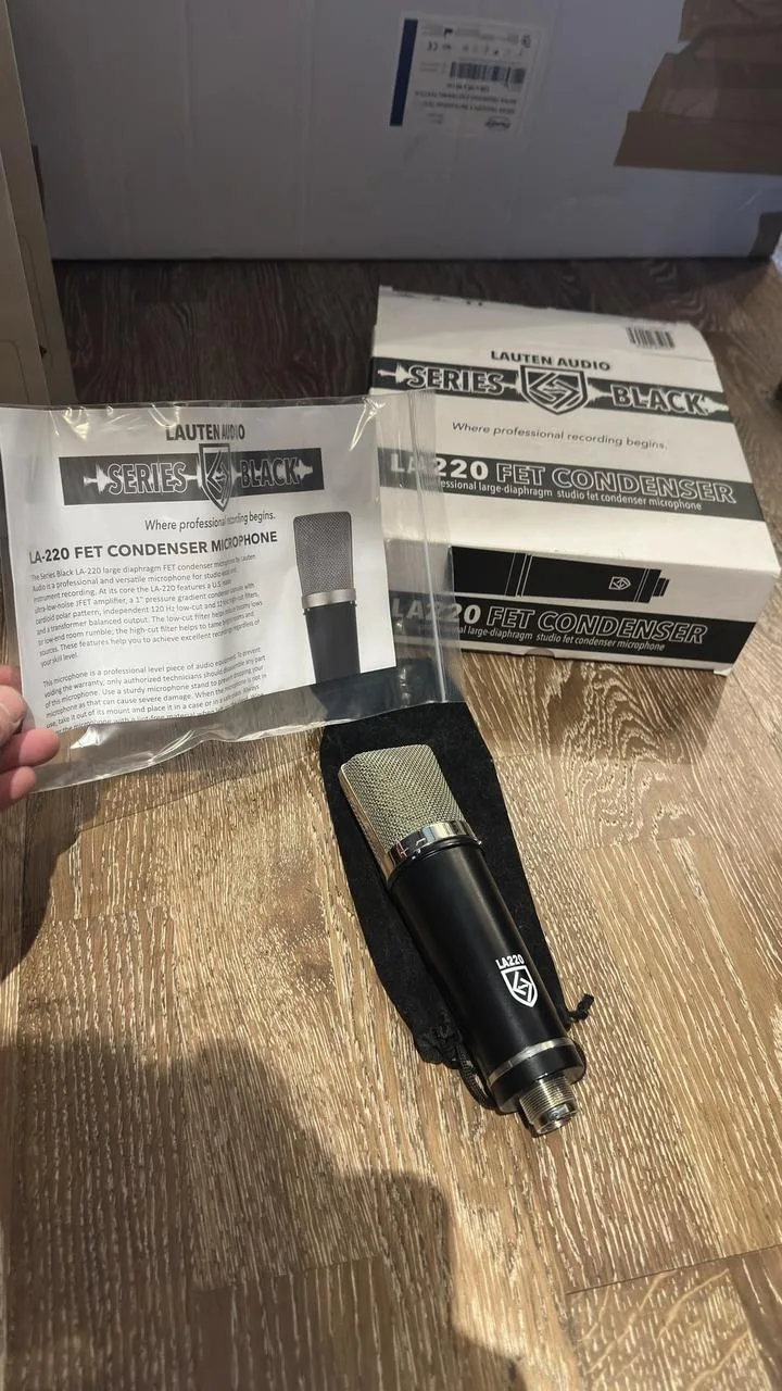 Vintage mikrofon Lauten Audio LA-220