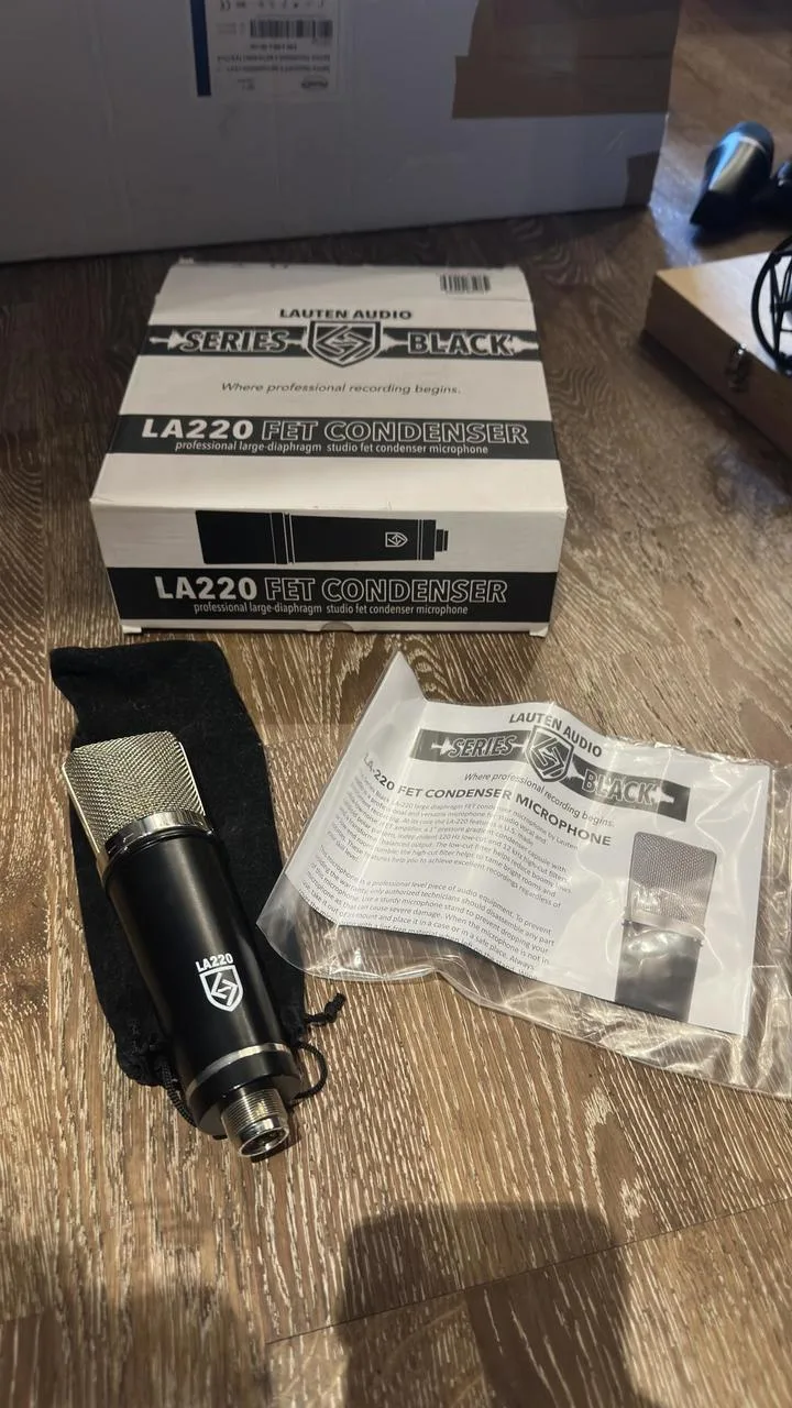 Vintage mikrofon Lauten Audio LA-220