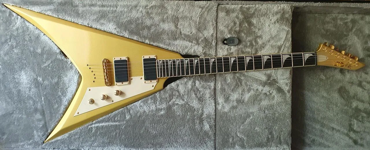 Zánovní kytara ESP LTD KH-V Kirk Hammett signature