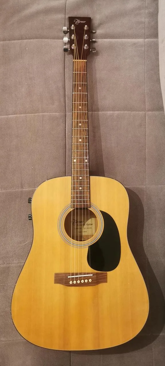 Original TURNER Electroacoustic Guitar ***Výměna možná***