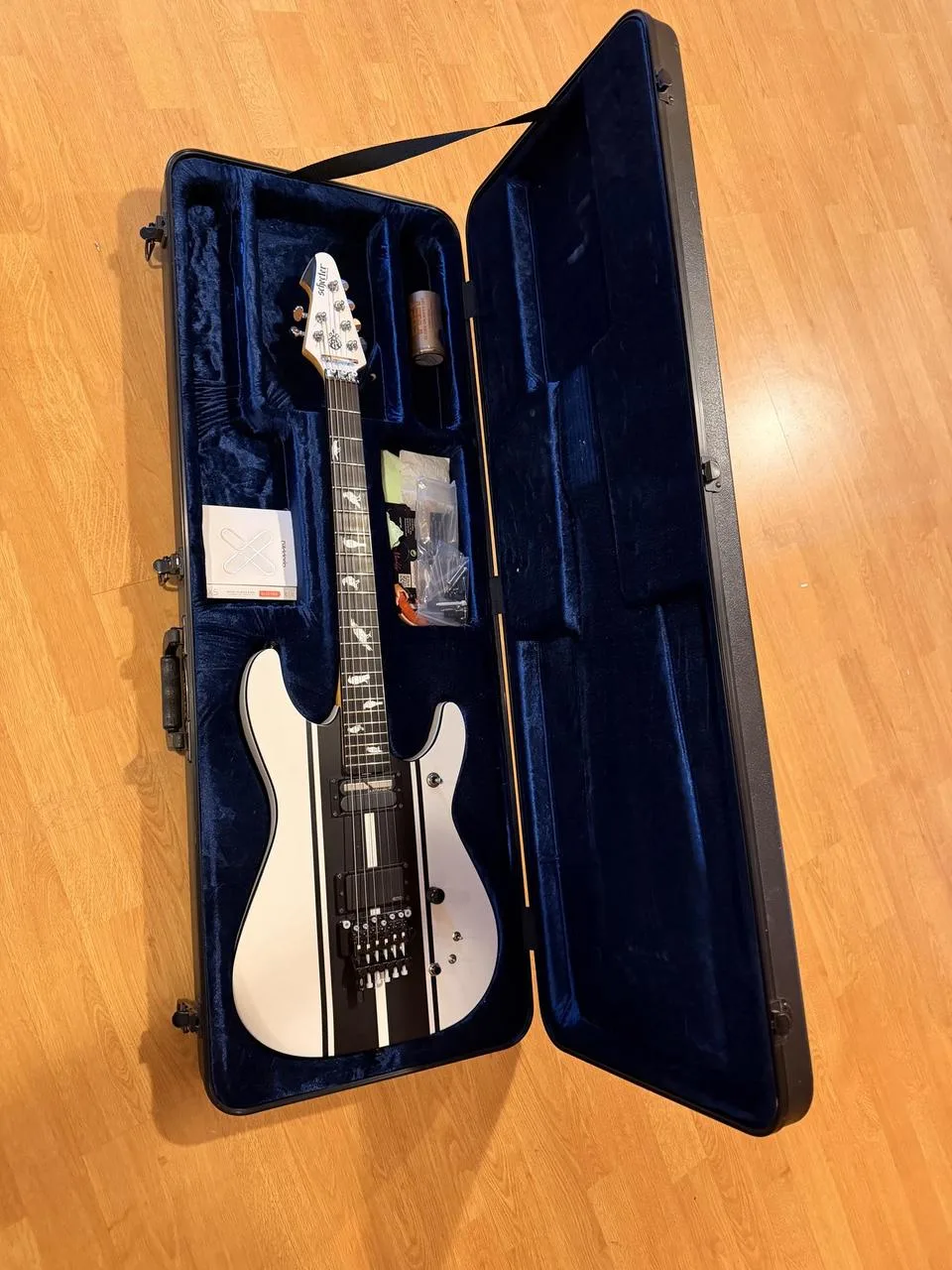 Schecter DJ Ashba Satin White