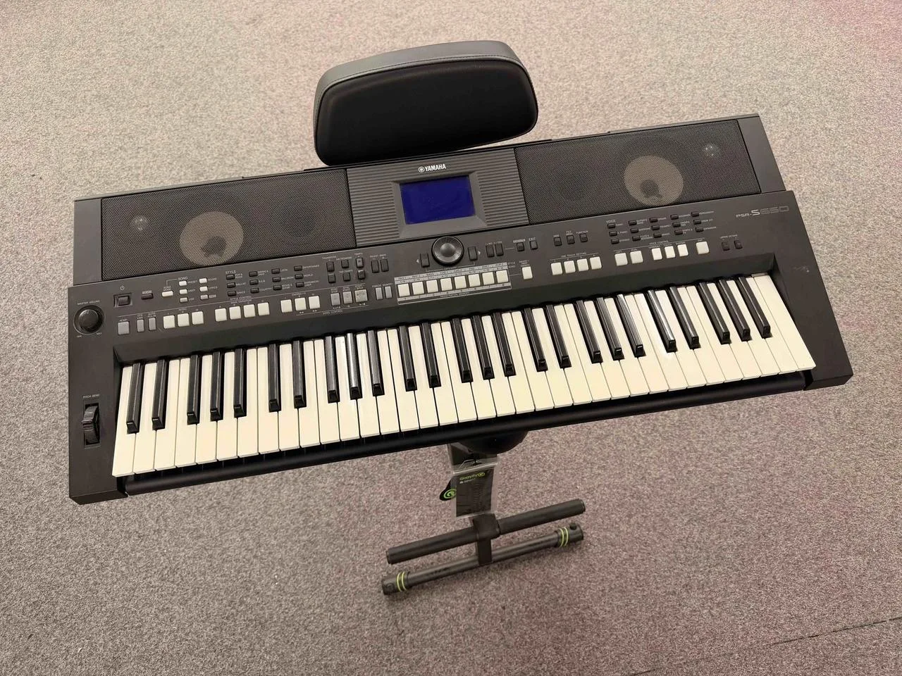 Prodám klávesy Yamaha PSR-S650