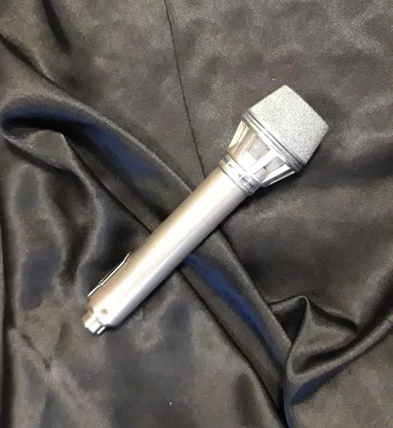 Vintage AKG D-190 C Made in Austria