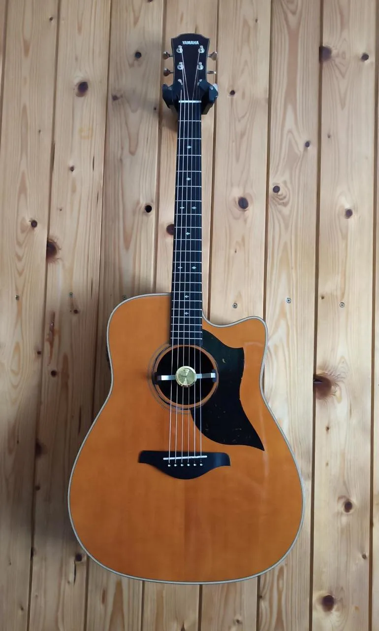Yamaha A5R s pevným pouzdrem