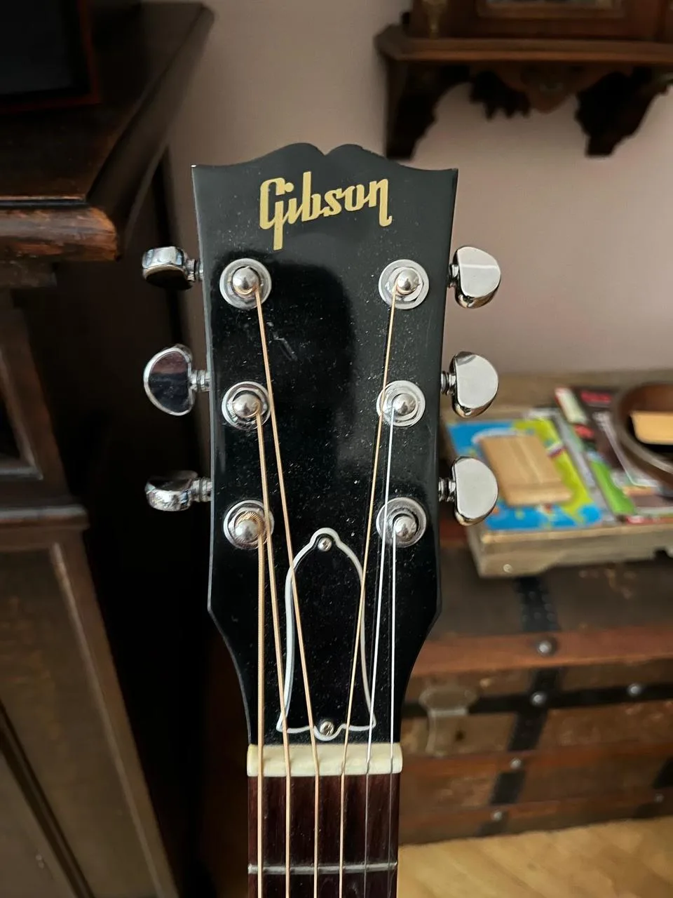 Raritní 1990 Gibson J-45 Factory Black! 4 vyrobený kus