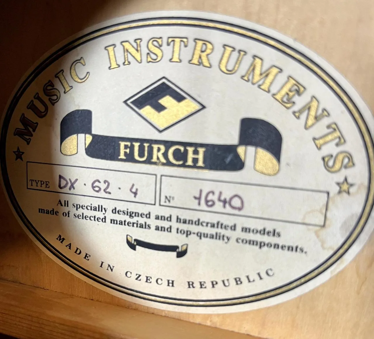 Prodám elektroakustickou kytaru Furch Silueton DX 62-4