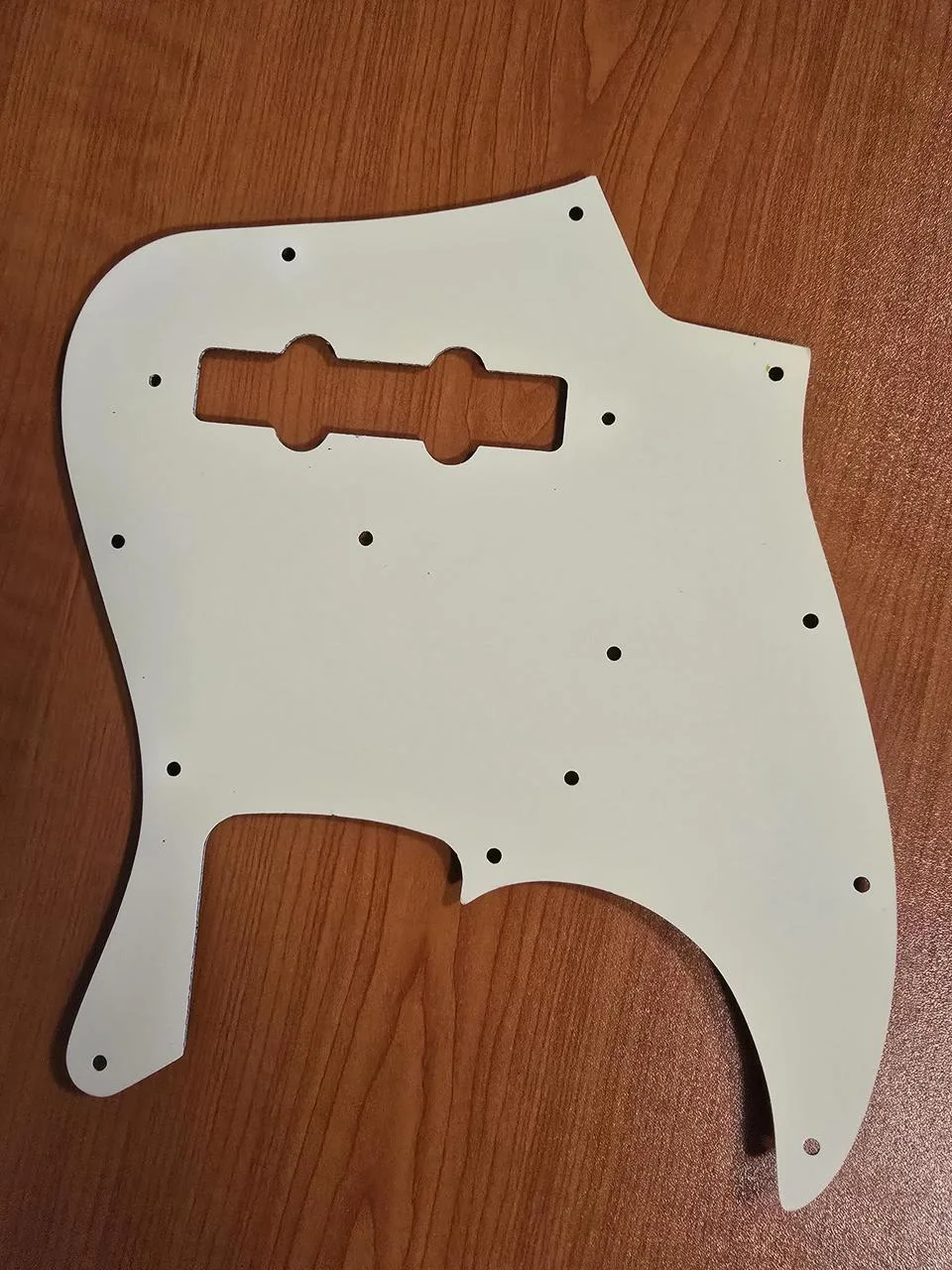 Prodám třívrstvý pickguard Jazz Bass