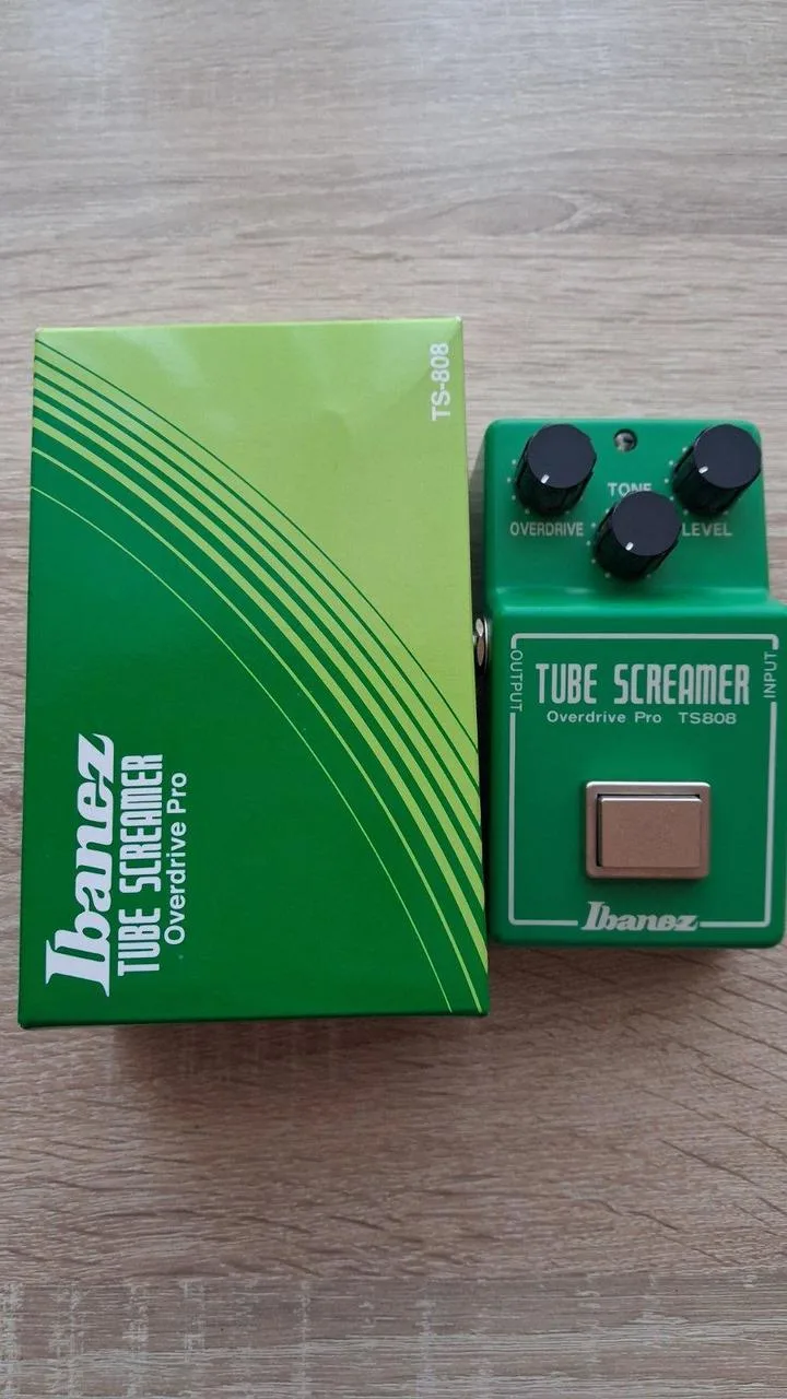 Pedals. Ibanez OD808, Maxon 808, Boss os-2, Marshall rf-1,