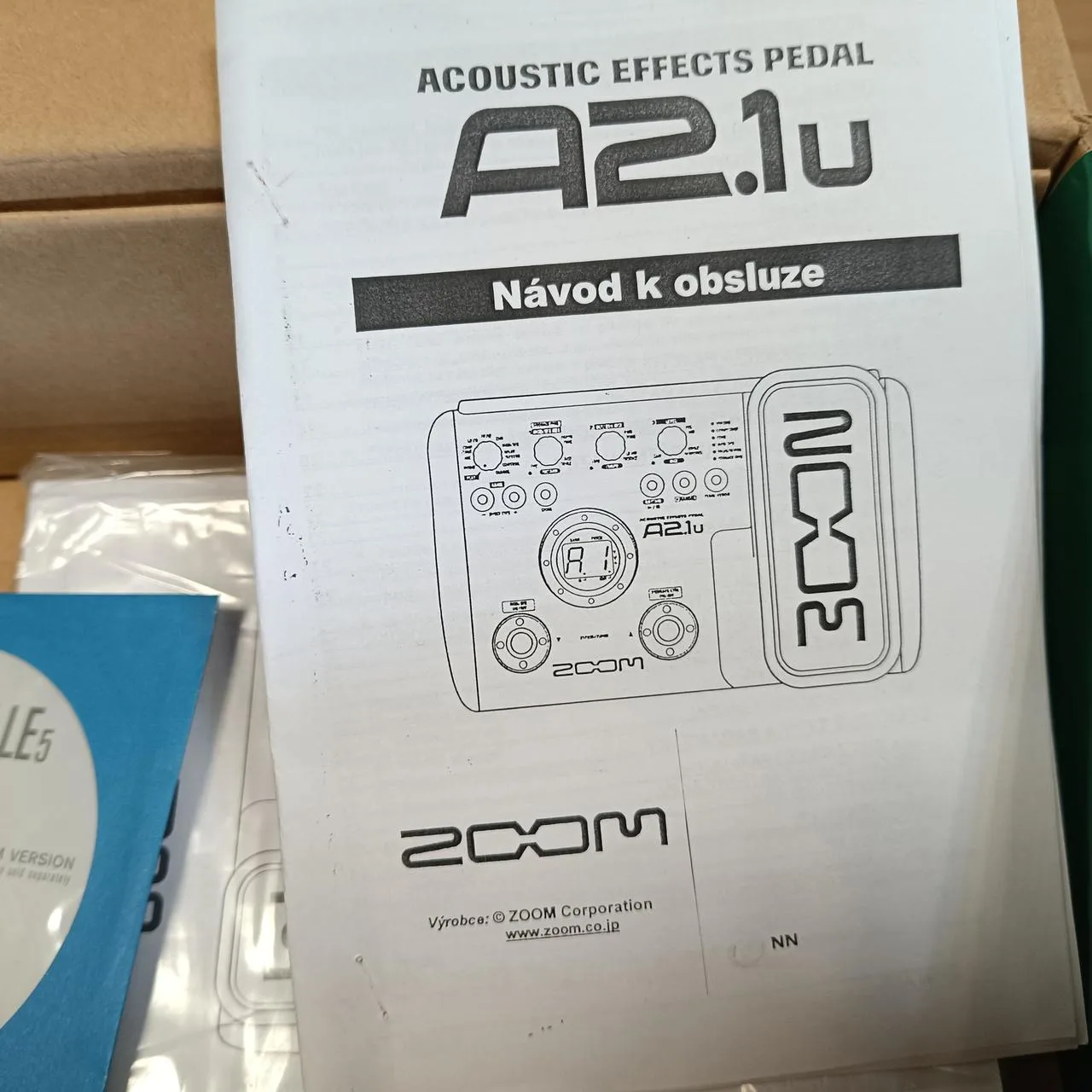 ZOOM A2.1u pro elektroakustické kytary