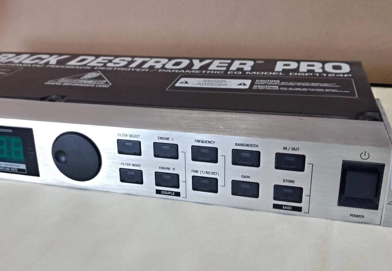 Behringer Feedback destroyer PRO DSP 1124P