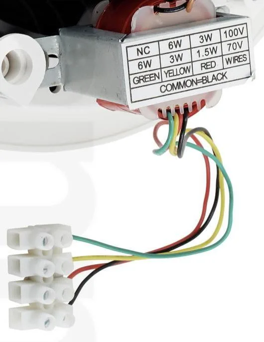 Převodový transformátor RCF ze 100 voltů na 8 ohmů,