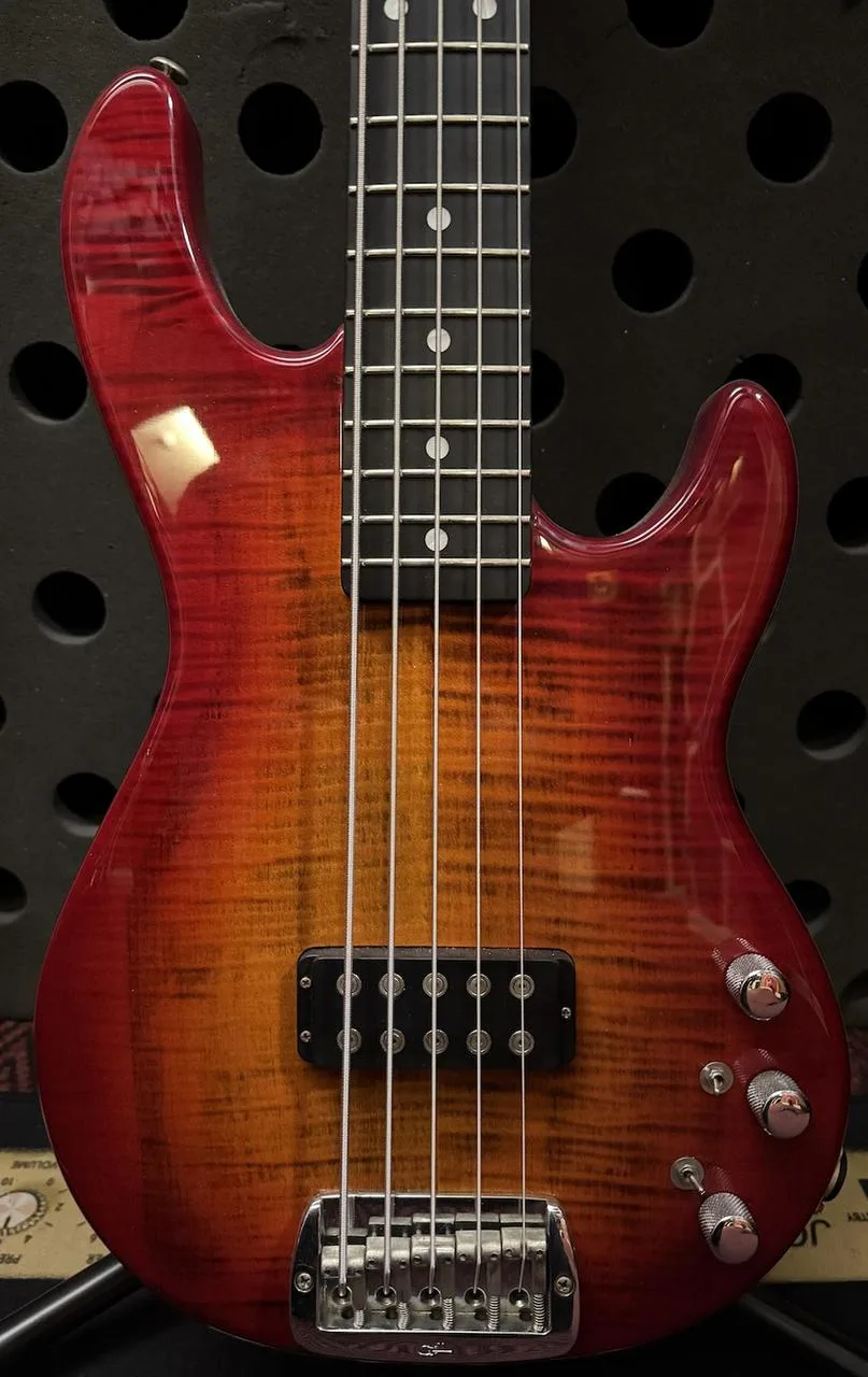 G&L USA L-1505 5 string Bass Guitar
