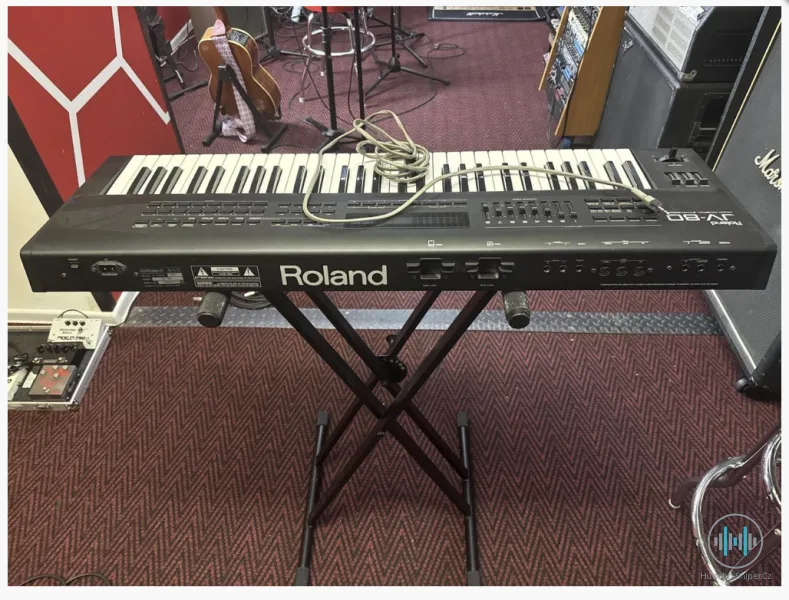 Roland JV-80 1993-po kompletním servisu u pana M.Řípy