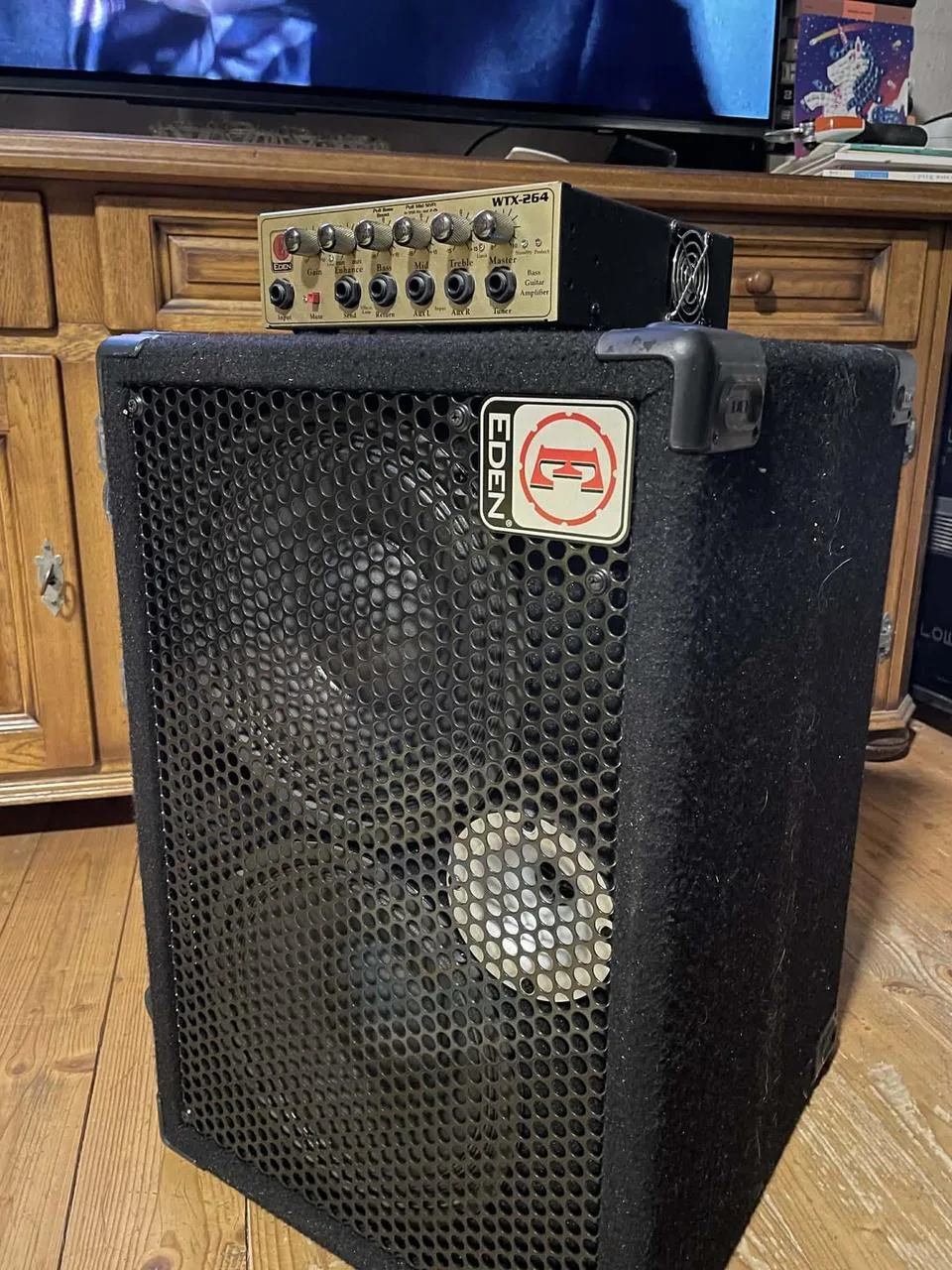 Box EDEN EX2104