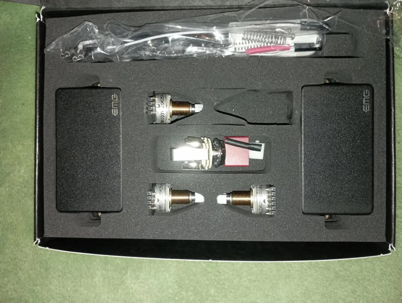 zánovní EMG 81/85