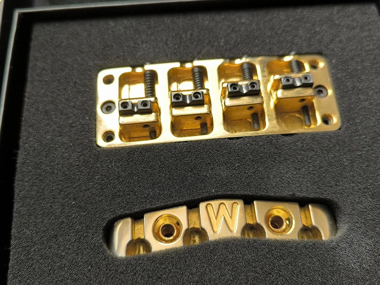 Predám hardware Warwick