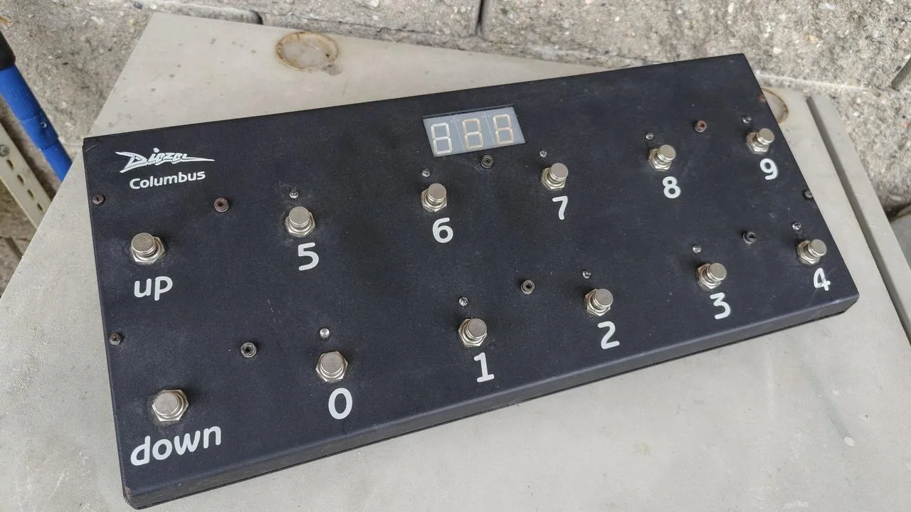 Prodám Diezel Columbus MIDI kontroler